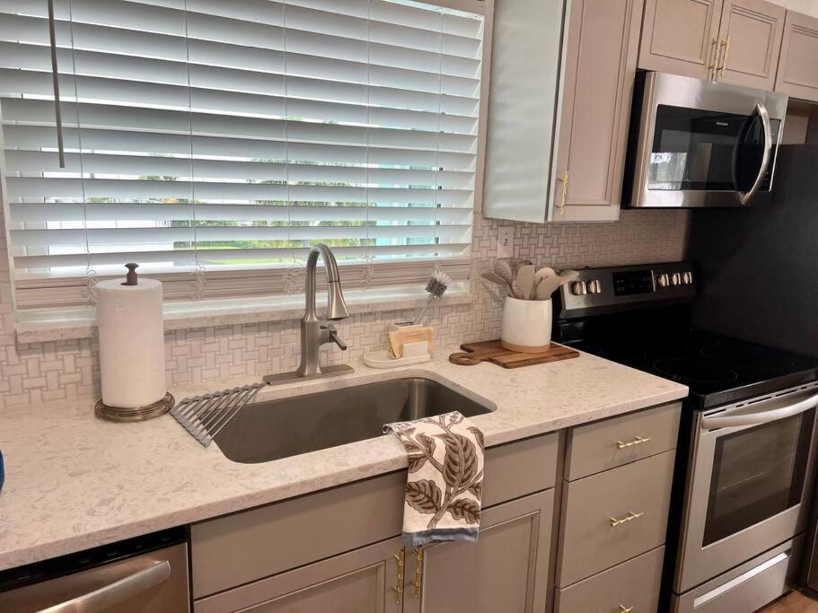 Lakefront Duplex With Pontoon Boat 3 Bed House Mount Dora Εξωτερικό φωτογραφία